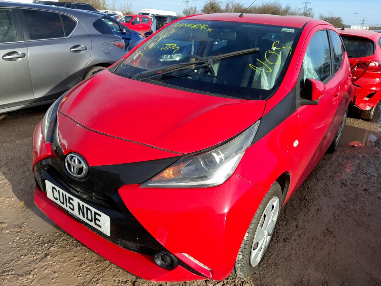 TOYOTA AYGO X-PLA 2015. Lot# 38870894. VIN JTDKGNEC30N048518. Photo 1